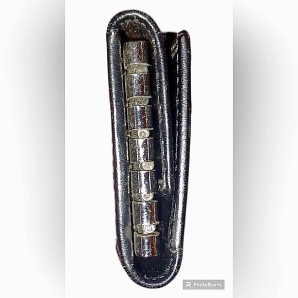 GUCCI AUTHENTIC BLACK LEATHER KEYHOLDER UNISEX EUC - Picture 13 of 14